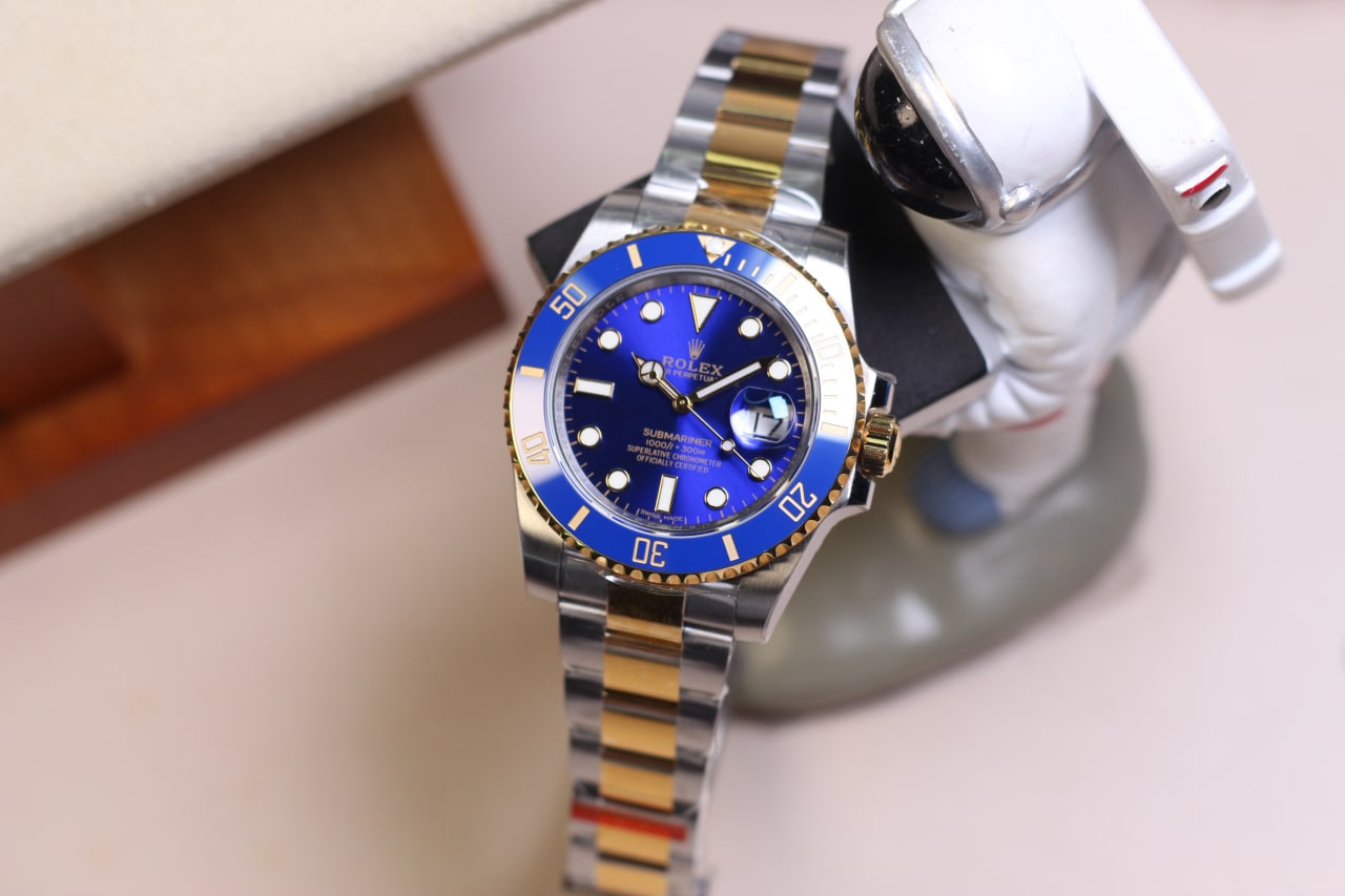 Rolex Submariner Date (Blue) (126613LB)