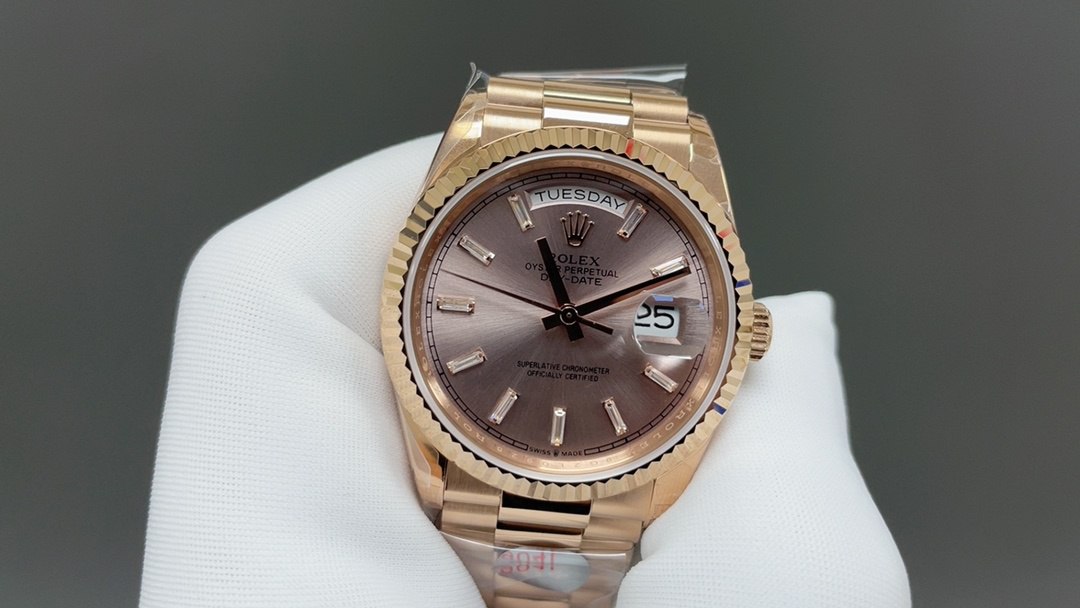 Rolex Day-Date 36 Gold (126334)